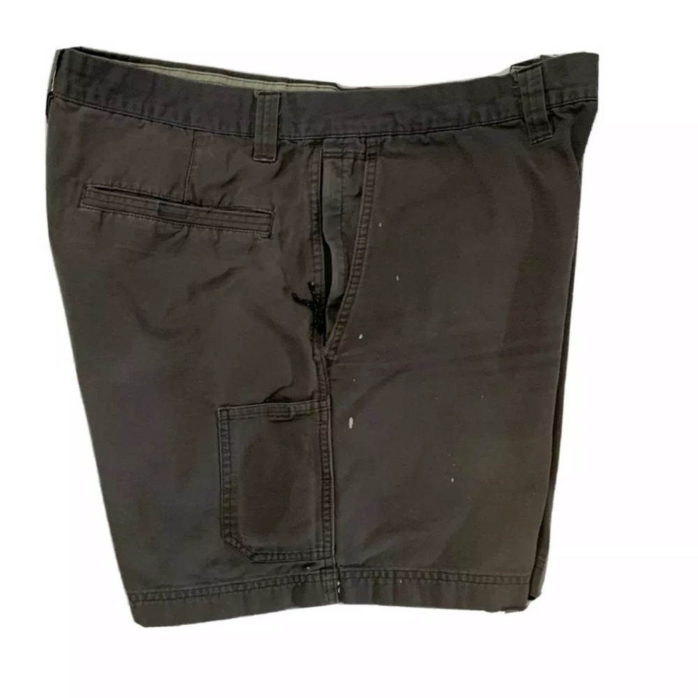 Columbia Gray Distressed Cargo Shorts
Size 42